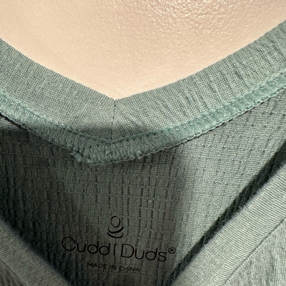 Cuddl Duds, Crinkle Jersey V -Neck Jumpsuit with Tie Front detail. - Picture 2 of 10